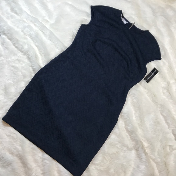 Donna Morgan Dresses & Skirts - Donna Morgan Navy Sheath Dress